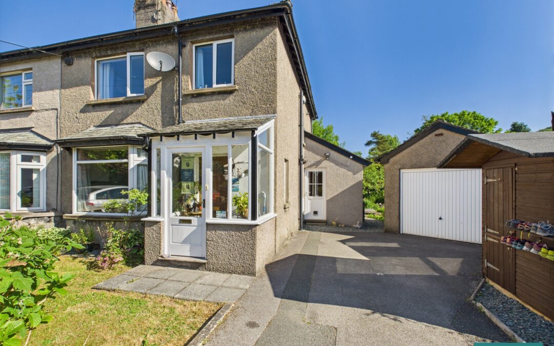 The Banks, Staveley, LA8