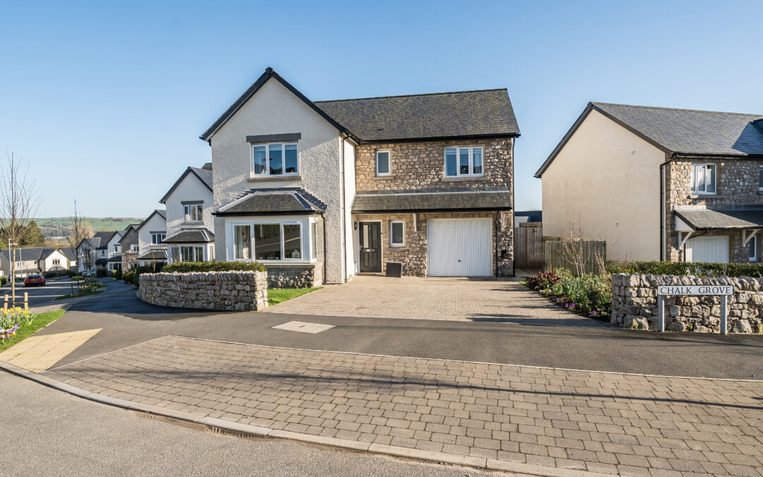 Chalk Grove, Kendal, LA9