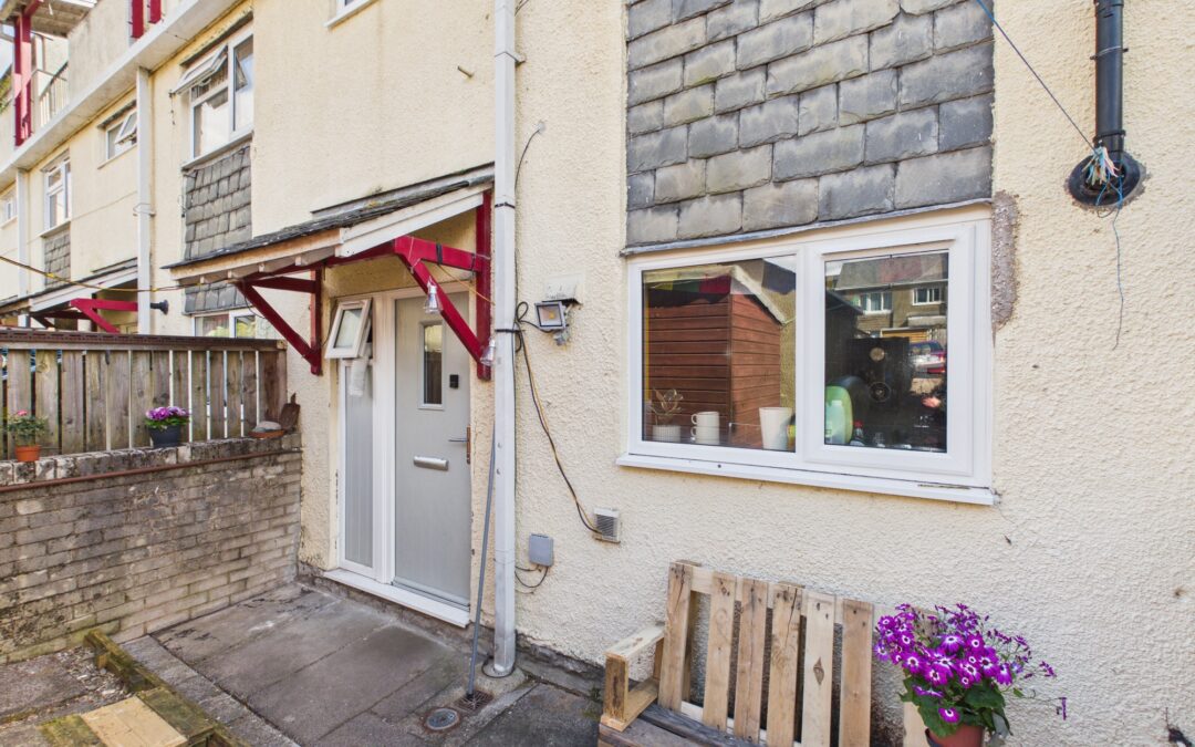 Jennings Terrace, Kendal, LA9